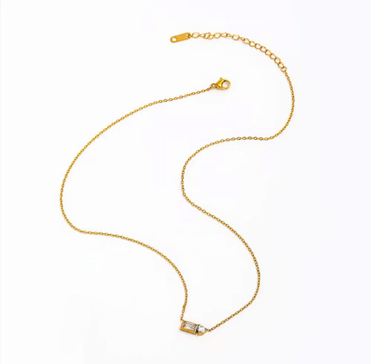 Mai Pendant Necklace